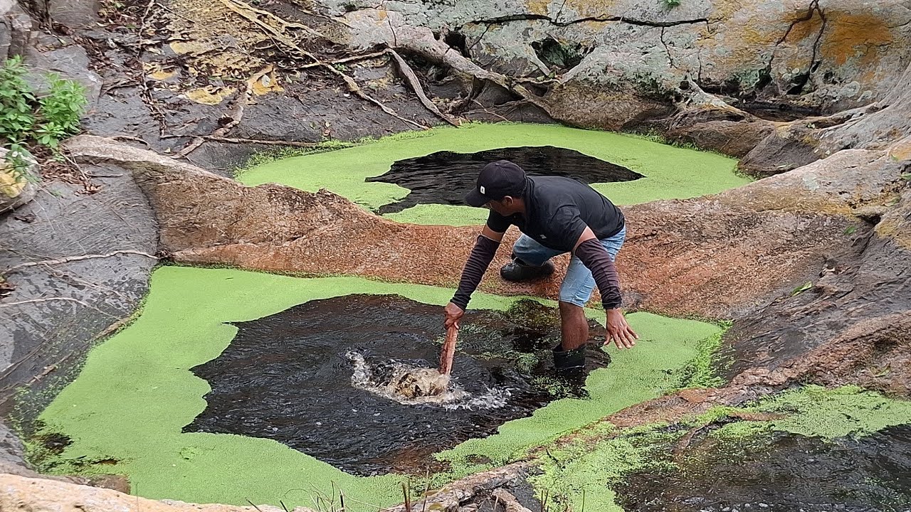 A seca 🌧 da caatinga acabou graças a Deus agora tem água a vontade 