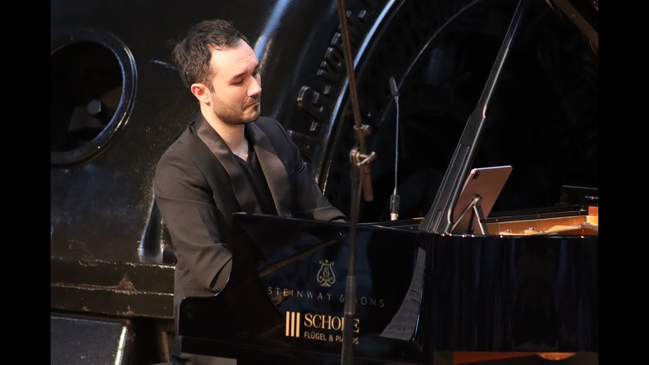 ULLMANN : Klaviersonate Nr. 7 | Mario Häring