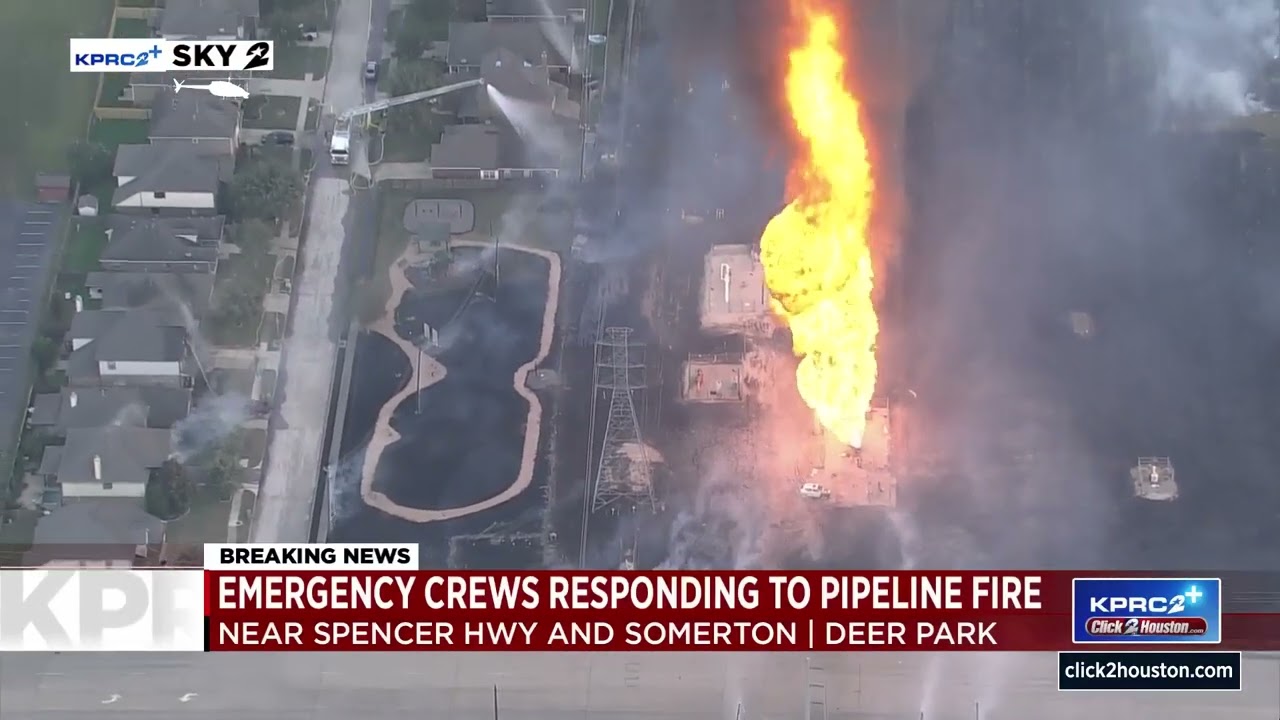 Pipeline fire in Deer Park carries over into nearby neighborhoods
