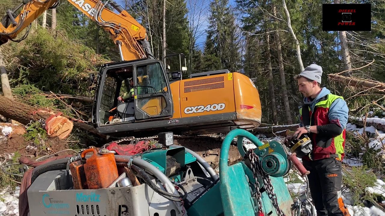 Case CX 240D mit Fällgreifer ^ Stihl MS 462 ^ ValFast ^ Pfanzelt Moritz ^ Windblow ^ Windwurf