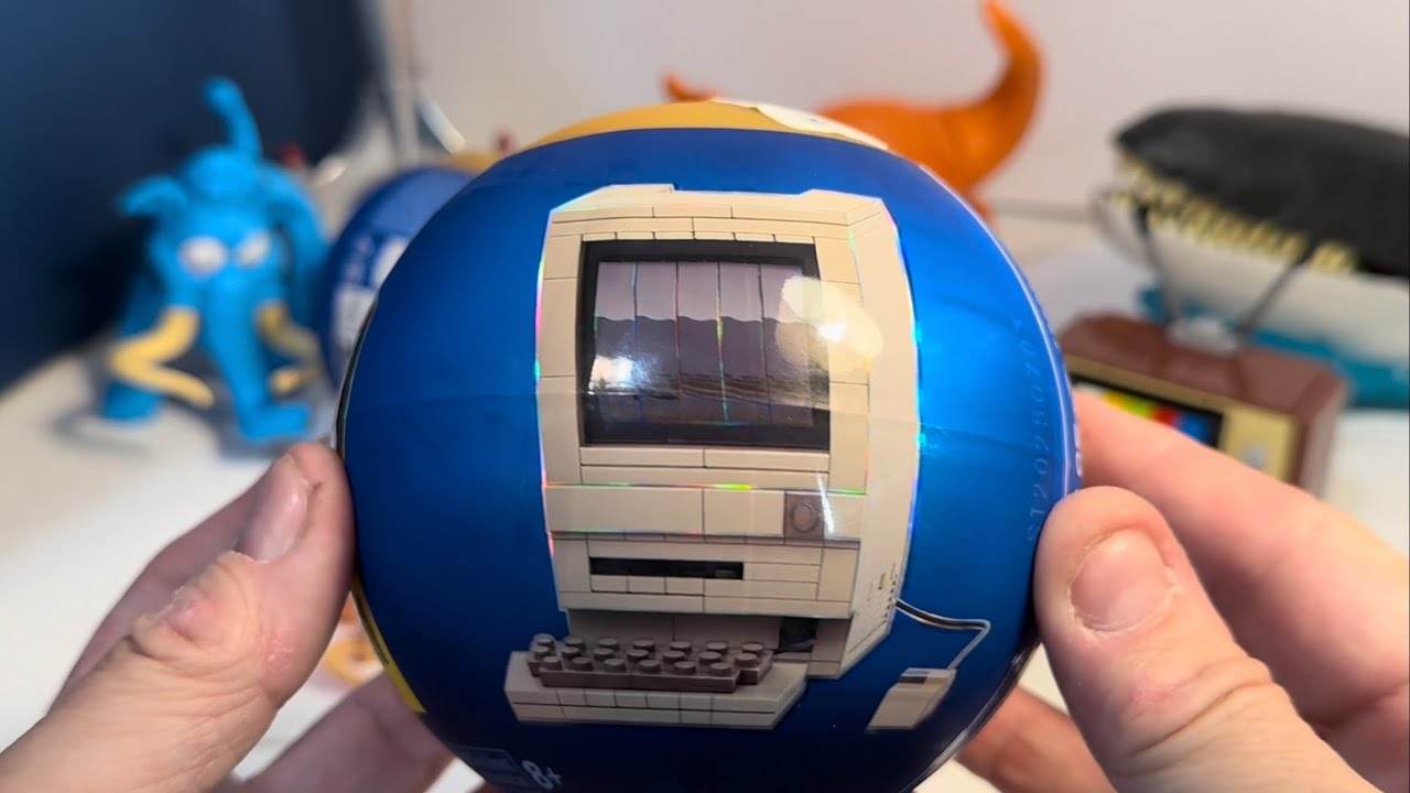 Сборка ретро-компьютера Macintosh Zuru Max, похожего на Lego