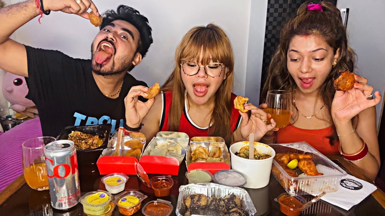 Trying Different Types Of Momos 🥟🤤 | Momos Mukbang | Rowhi Rai