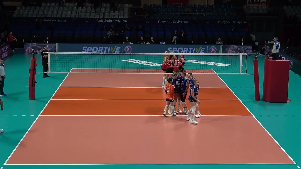 Stuttgart vs. THY - CEV Cup - Pos. 2 Lydia Grote