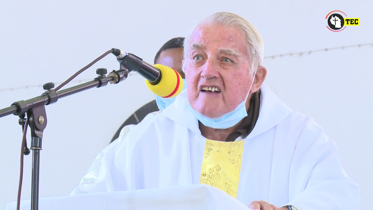 PADRE EGIFIED MWENYE MIAKA 70 YA UPADRE,95 YA KUZALIWA AKIJITAMBULISHA KWA WAAMINI WA MAHENGE