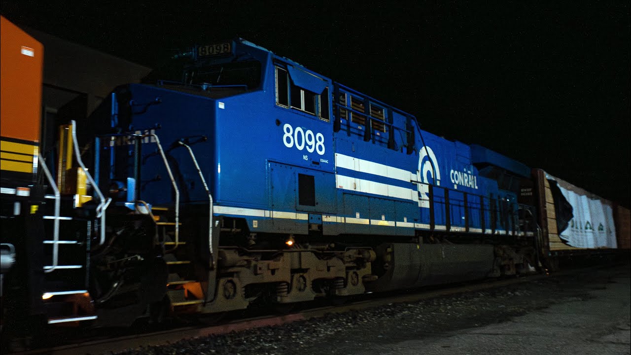 Chasing NS 8098 (Conrail Heritage) southbound on BNSF H-VAWFRS! | 11/11/25