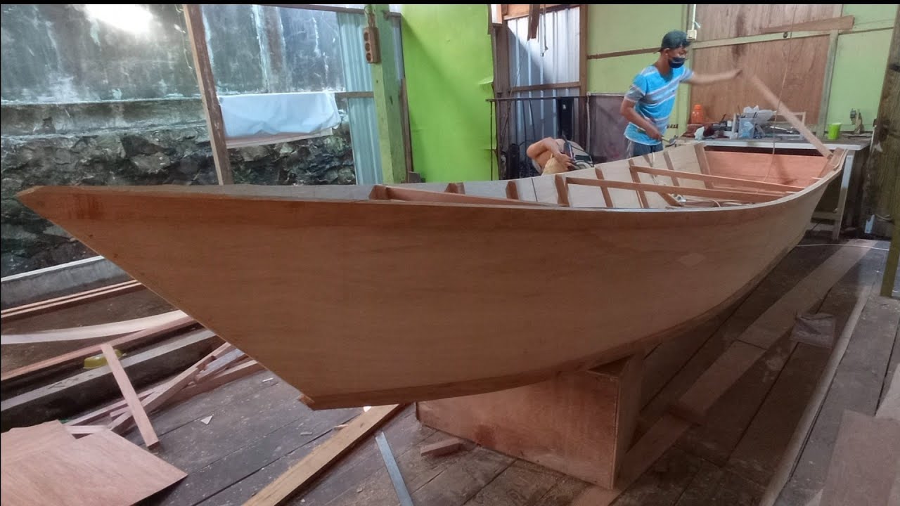 CARA MEMBUAT PERAHU MANCING DARI PLAYWOOD | how build a wooden fishing boat
