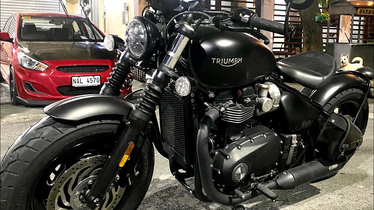 Triumph Bobber Bonneville 1200 vance and hince exhaust sound check