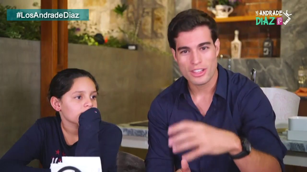 Los Andrade Díaz con Izan Llunas y Danilo Carrera