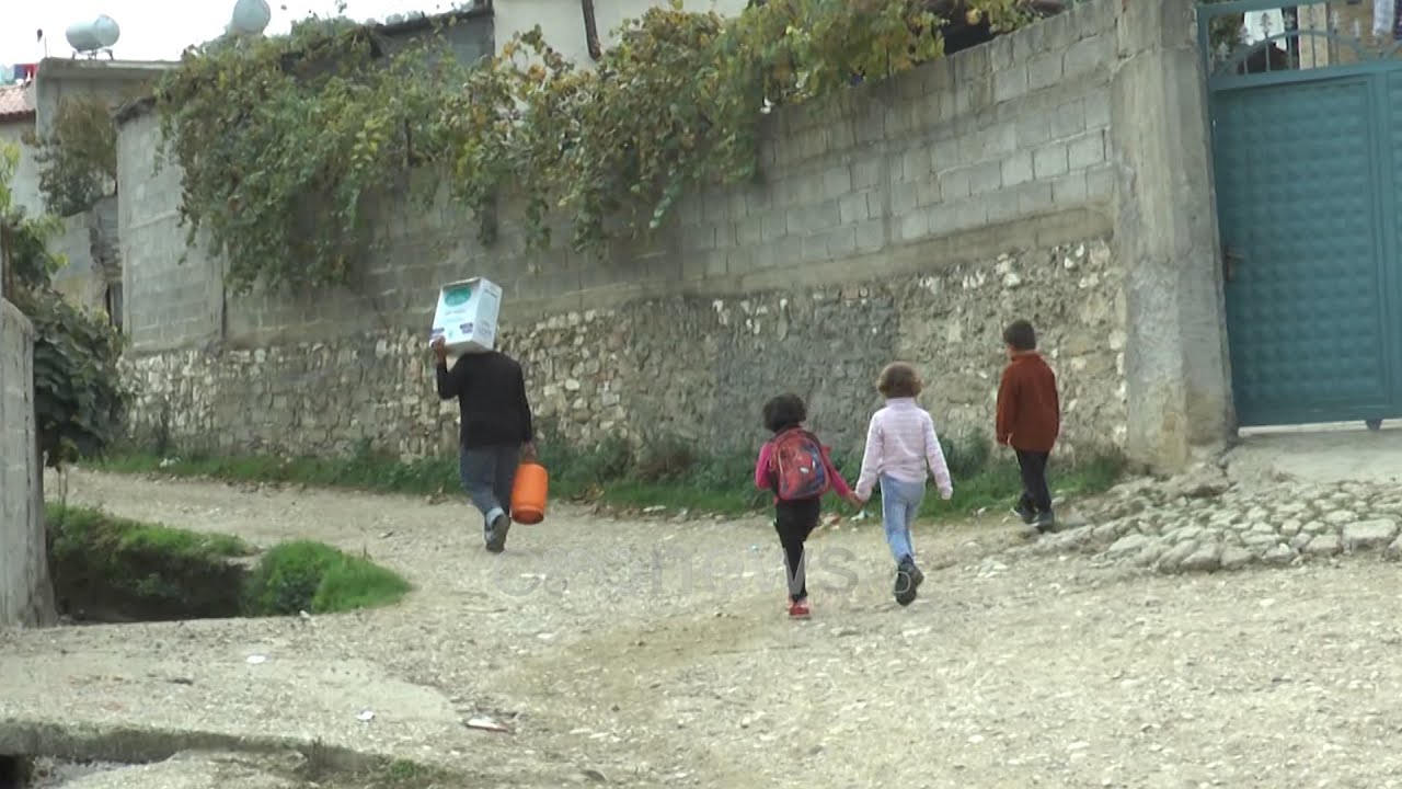 Ora News - Vlorë, “fshatin e duan për vota”