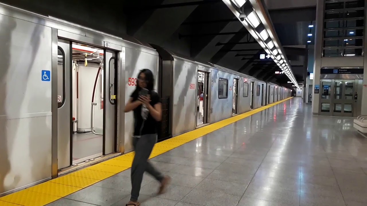 TTC Subway 105