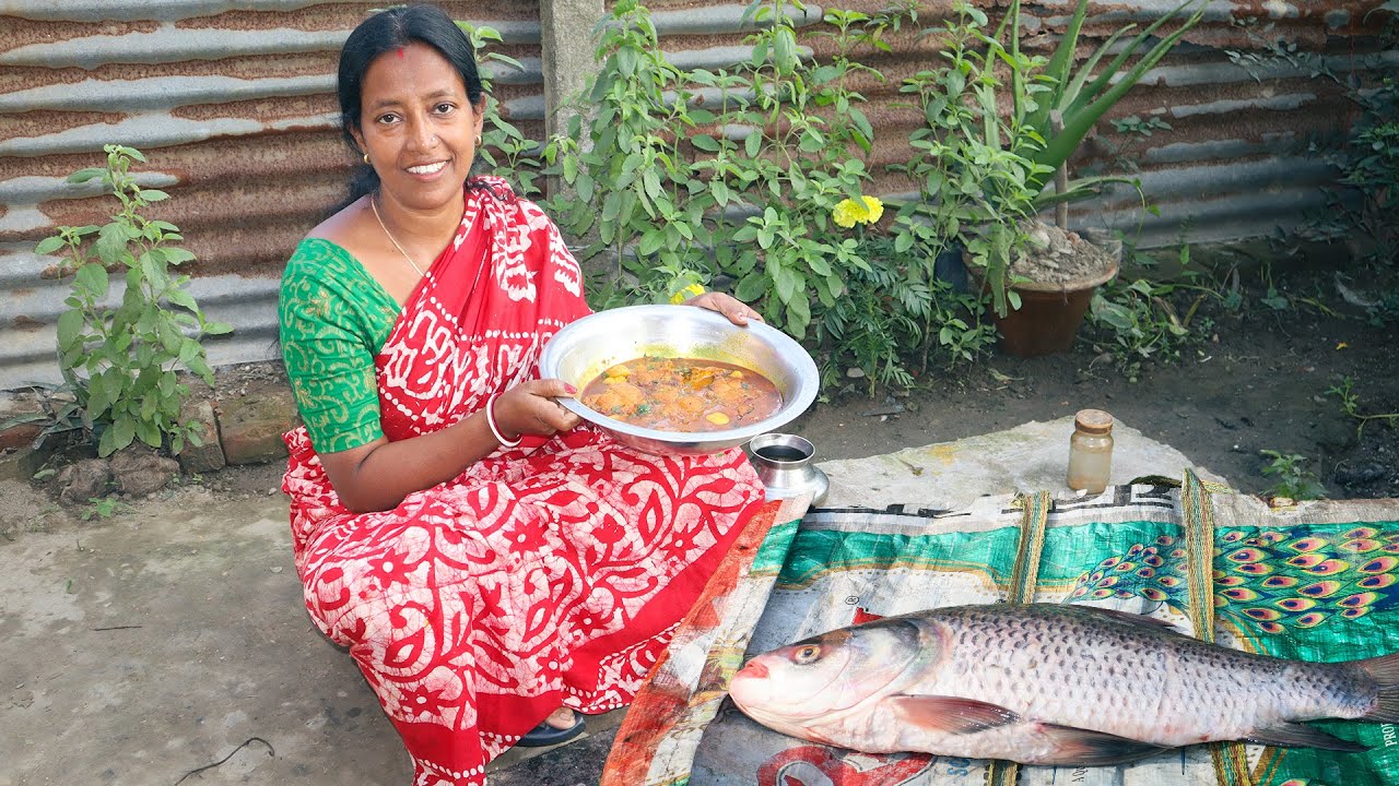 দেশি নতুন আলু দিয়ে বিশাল সাইজের কাতলা মাছ রাঁধলাম | Katla fish curry