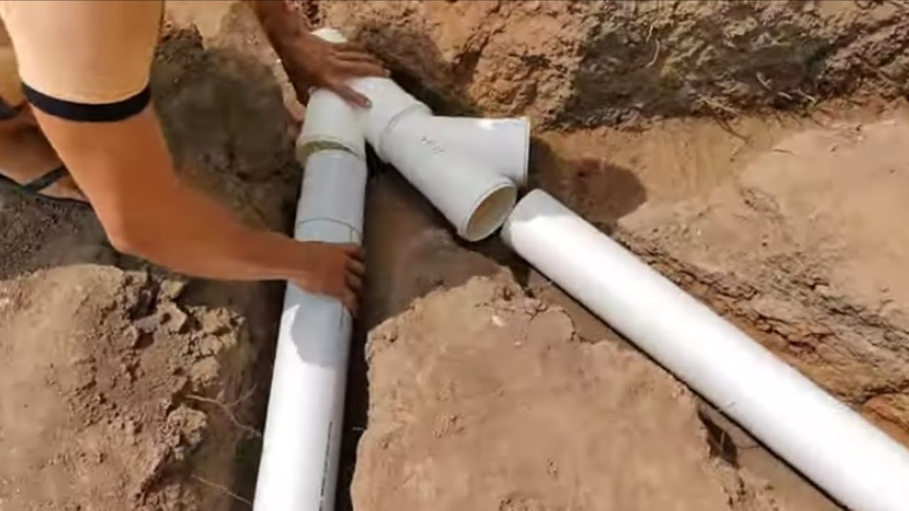 fazendo os encanamentos dos tanques para criação de tilápias