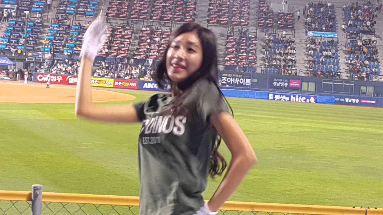 NC 김연정 공연 초근접 직캠 -  넌 is 뭔들 20160507