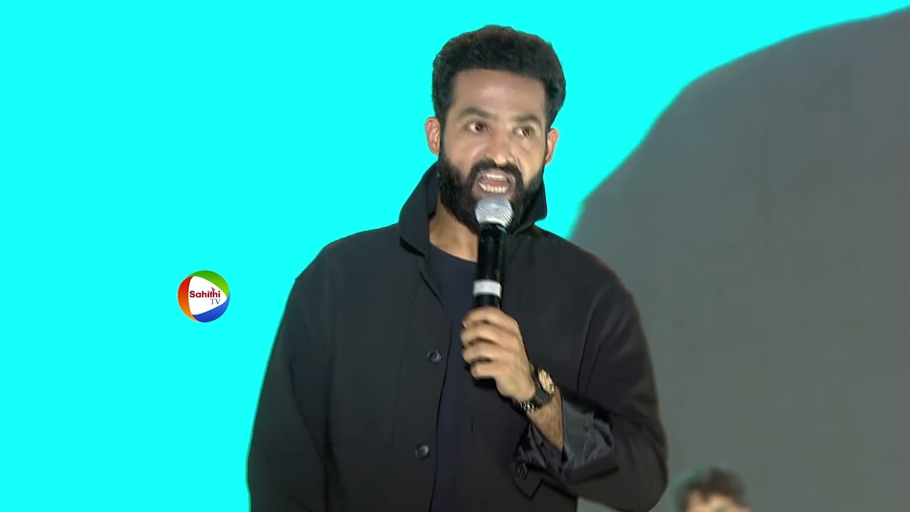 Jr NTR First Time Shared His Inside Emotion About His 25 Years Struggles | War 2 Movie Event | Stv