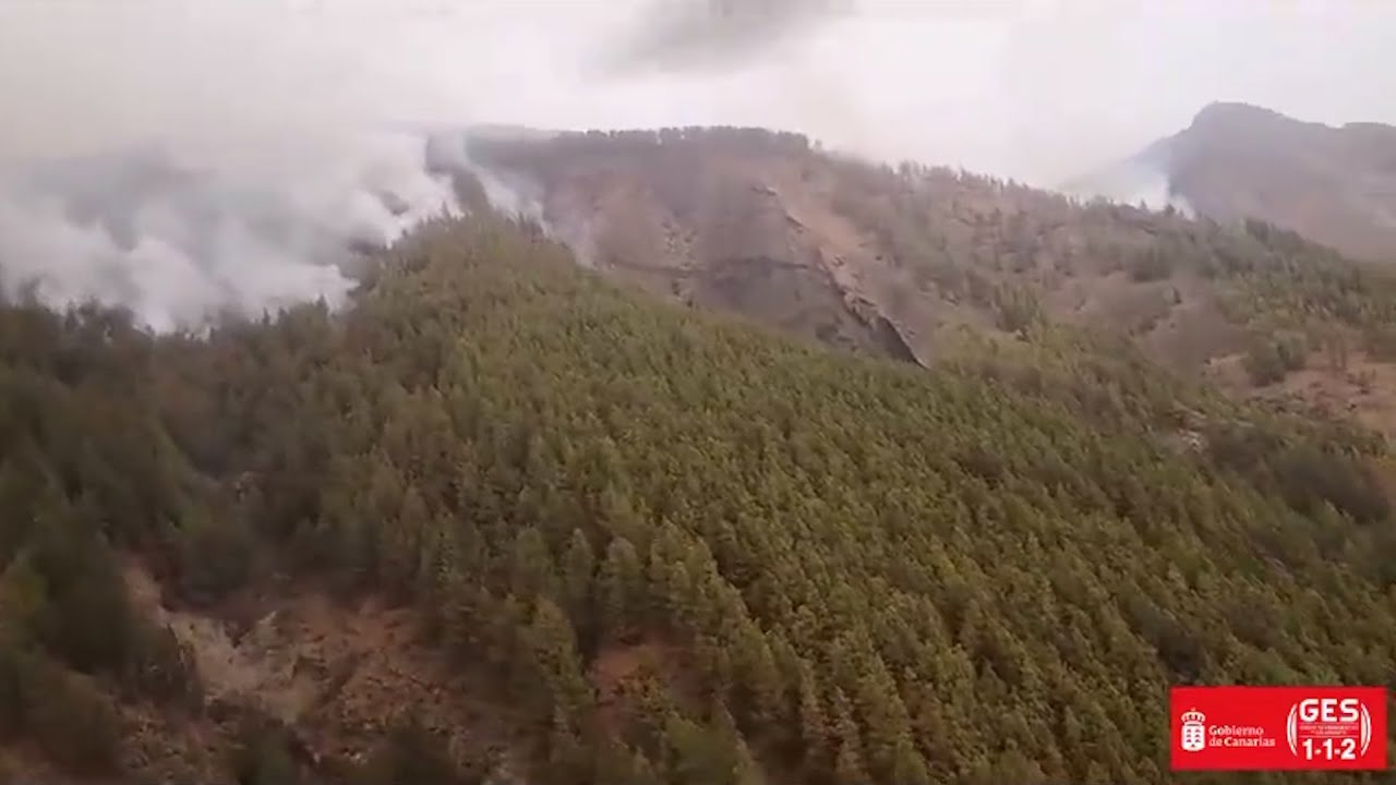 El incendio de Tenerife afecta a la calidad del aire y sigue avanzando