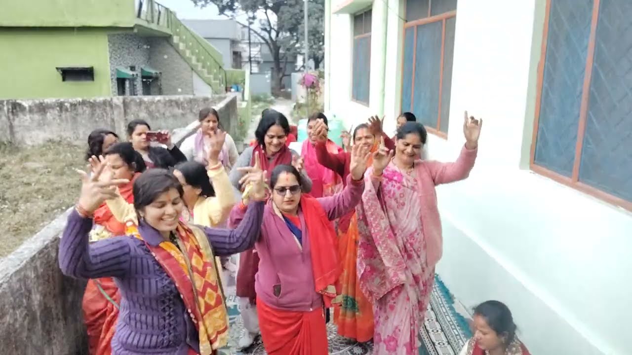 डम डम डमरू बजानालागू