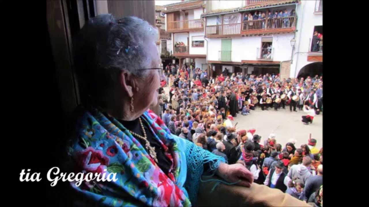 Como poner un pañuelo de traje regional, por la tía Gregoria