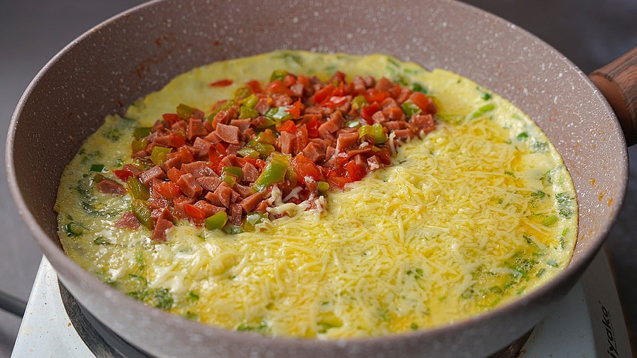 Breakfast Recipe | Healthy Breakfast | Less Ingredient Breakfast Recipe | Cheese Sausage Omelette