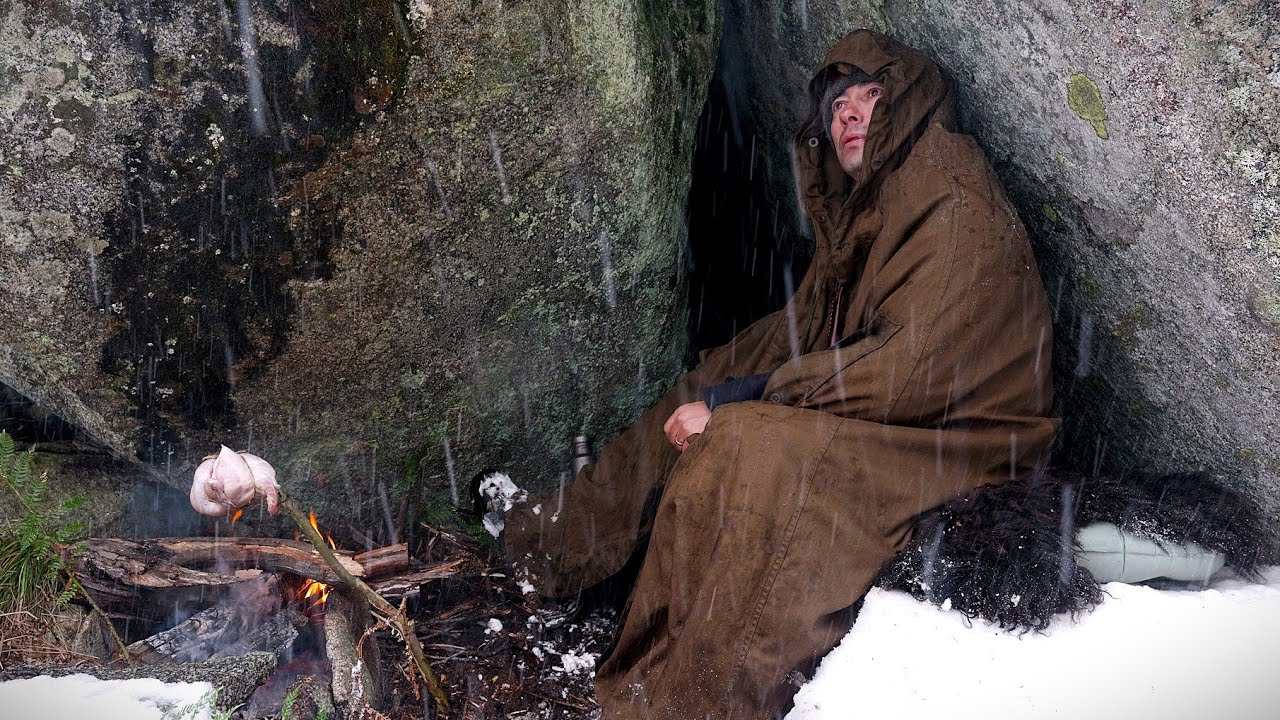 Rock Cave Shelter Alone: Surviving a Freezing Night in the Snowstorm