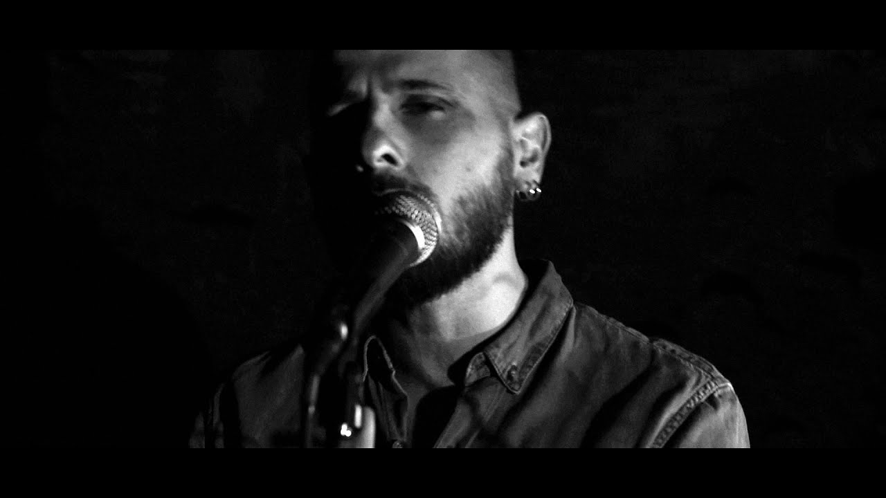 Superlovers - Cigarette (Official Video)