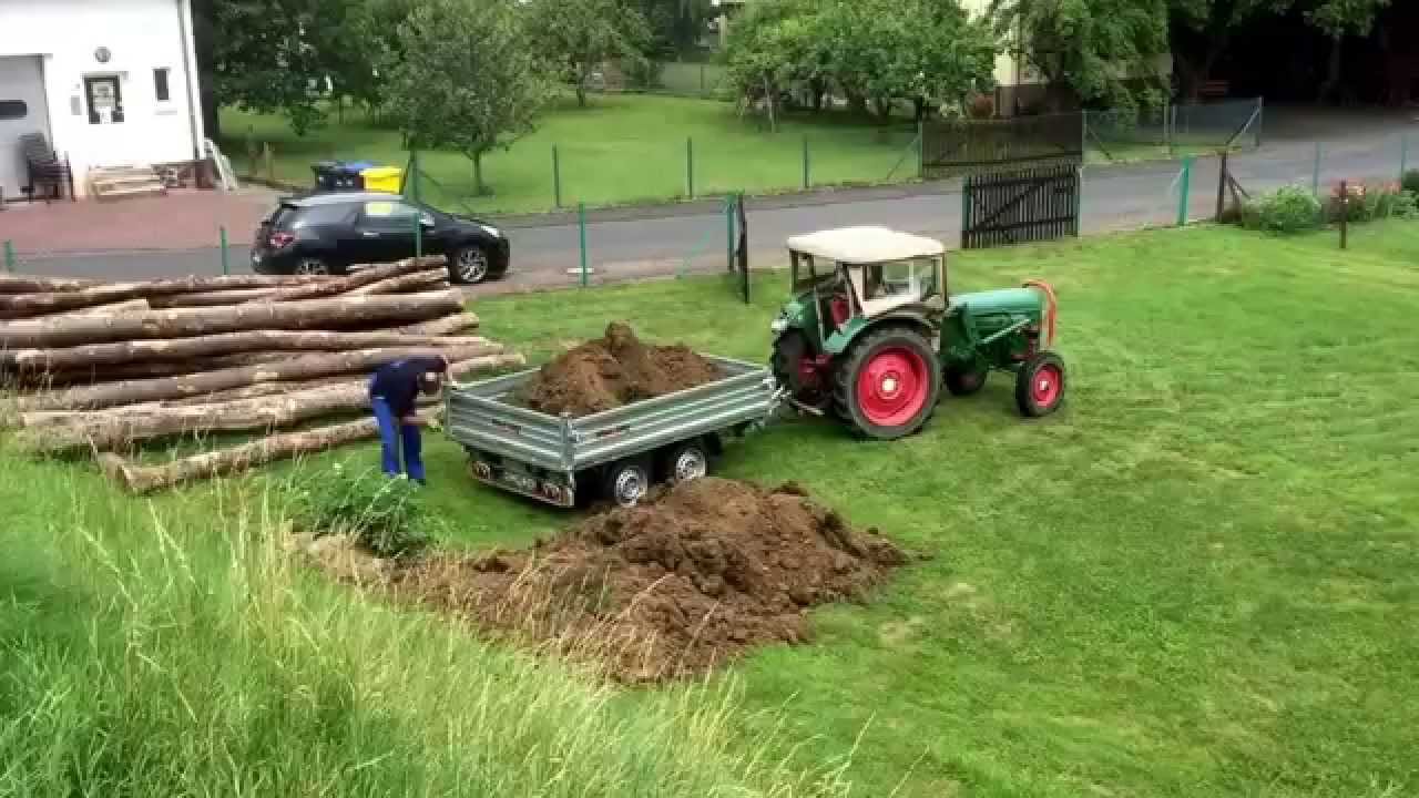 Erde fahren mit Deutz D40 und Pongratz Dreiseitenkipper
