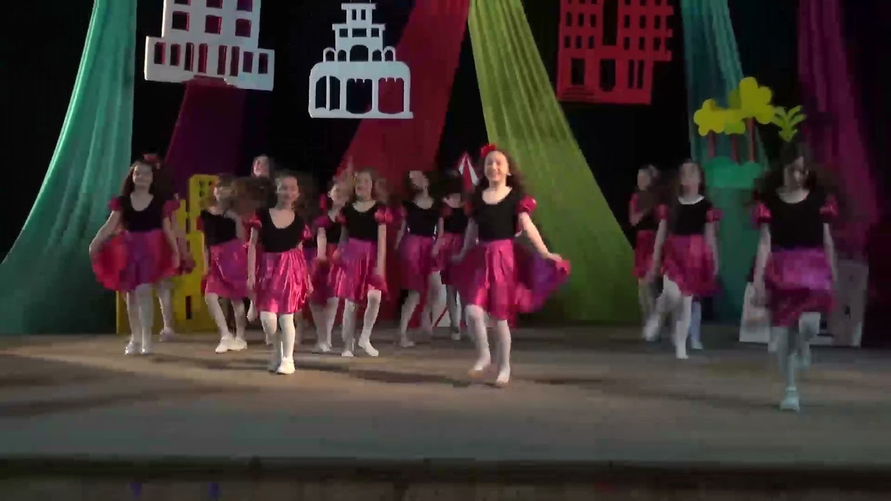 Ansambli Albanopolis-Kërcim Rus