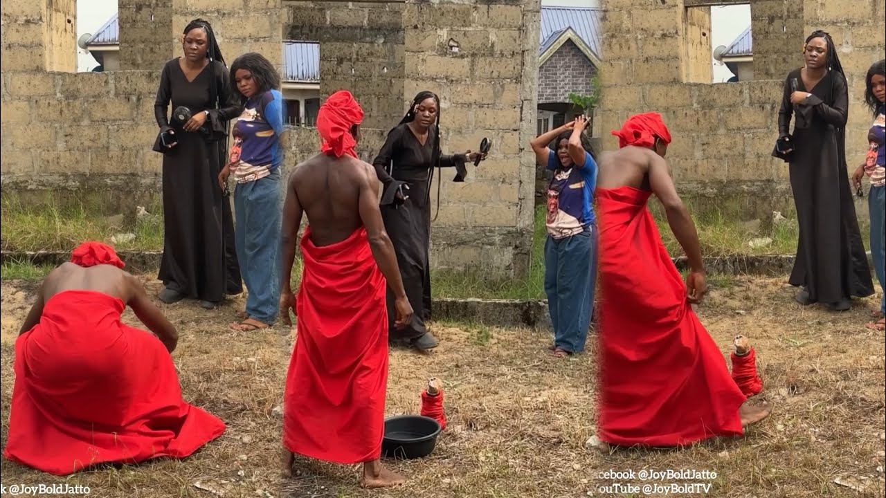 Native doctor revealed to this woman the person that steals her huge bundles of cash