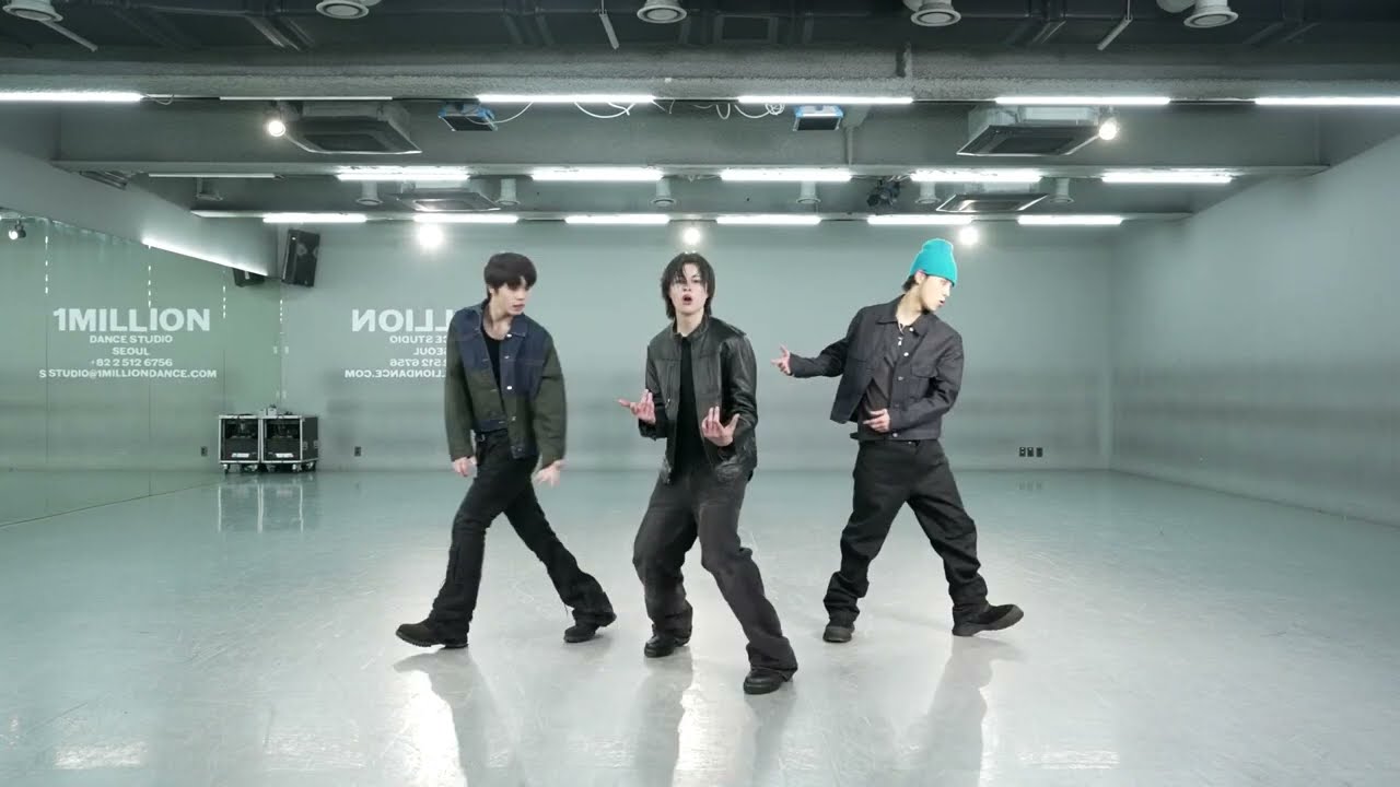 LNGSHOT   Moonwalkin’ Dance Practice Video [MIRRORED]