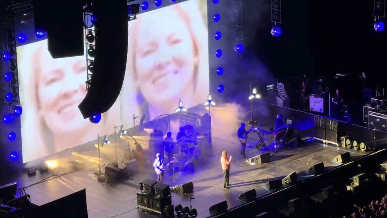 Morrissey - I know it’s over - The O2 Arena