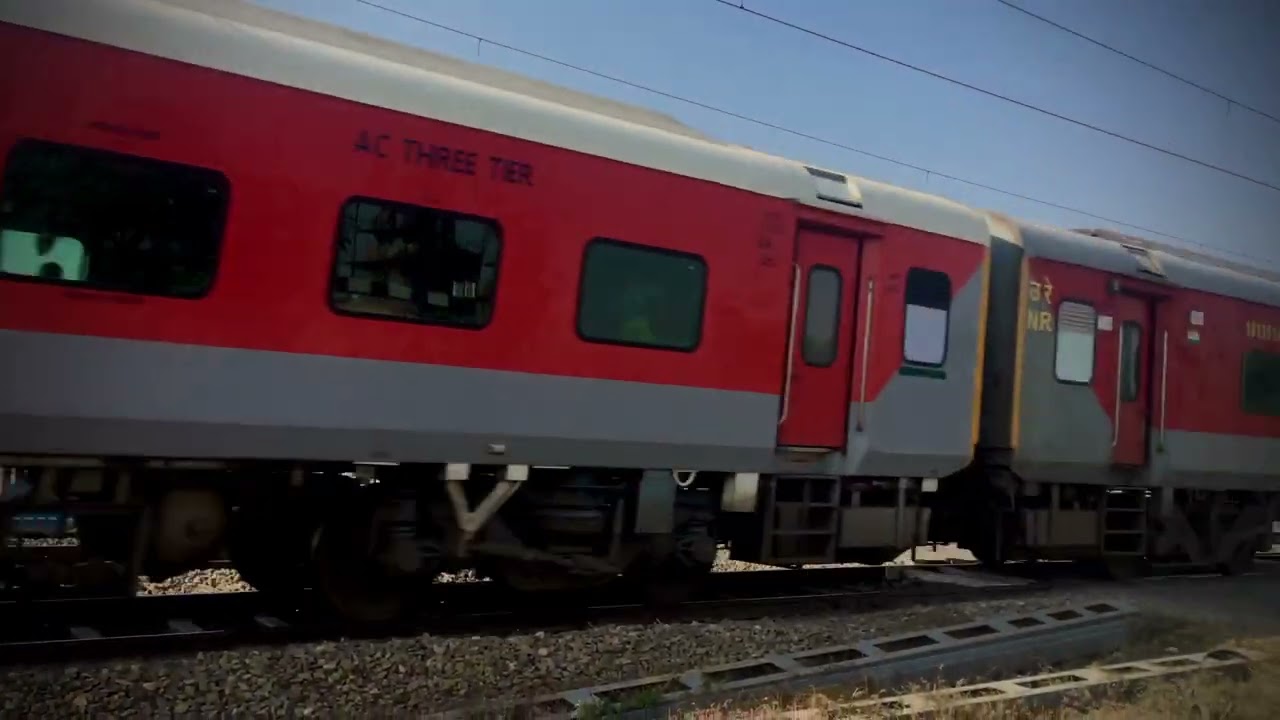 Swaraj Express 12472 Full speed 😊