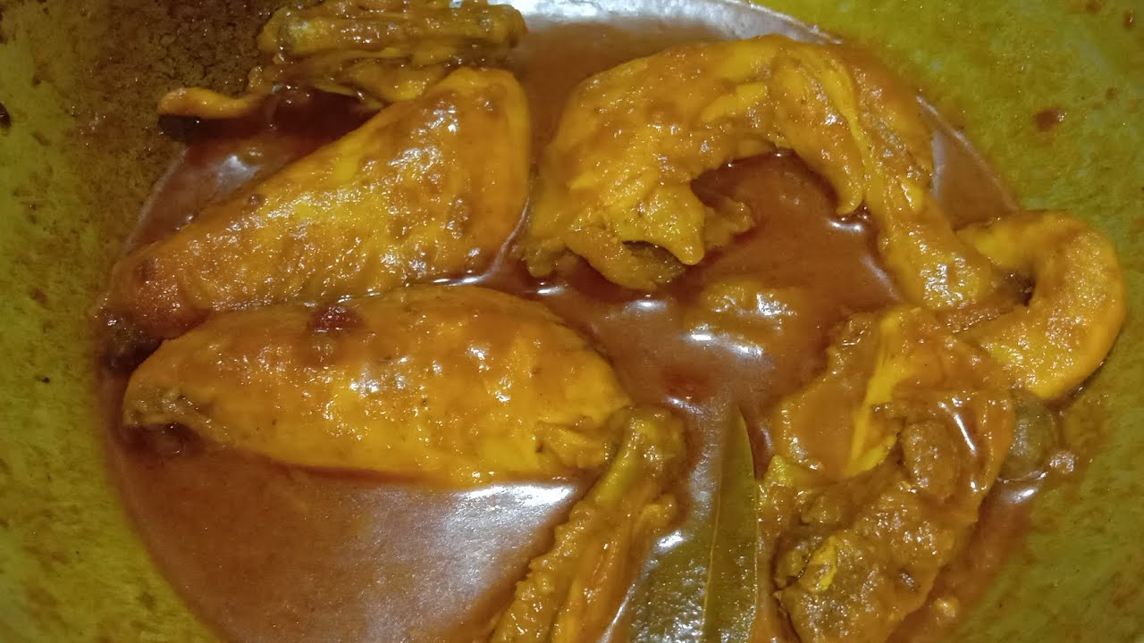 আজকে সেহেরীতে মুরগির রোস্ট দিয়ে ভাত খেলাম 😋😋সাথে ছিল সিম ভর্তা 😋😋