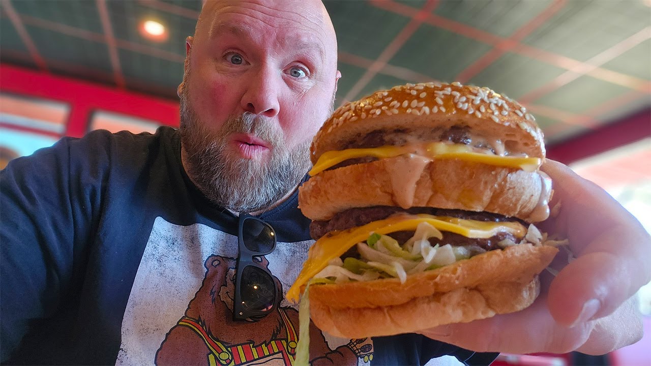 I Visit The Big Boy With The World's Largest Big Boy Collection In Wisconsin Dells!