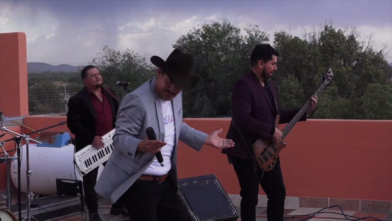 Los Rehenes - Pienso En Ti [En Vivo Desde San José de Lourdes, Zacatecas]