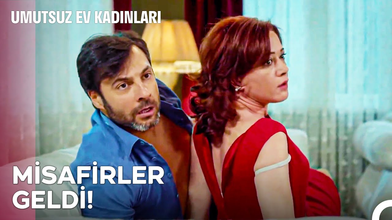 Yemek Yaktıran Öpücük 🔥 - Umutsuz Ev Kadınları 134. Bölüm