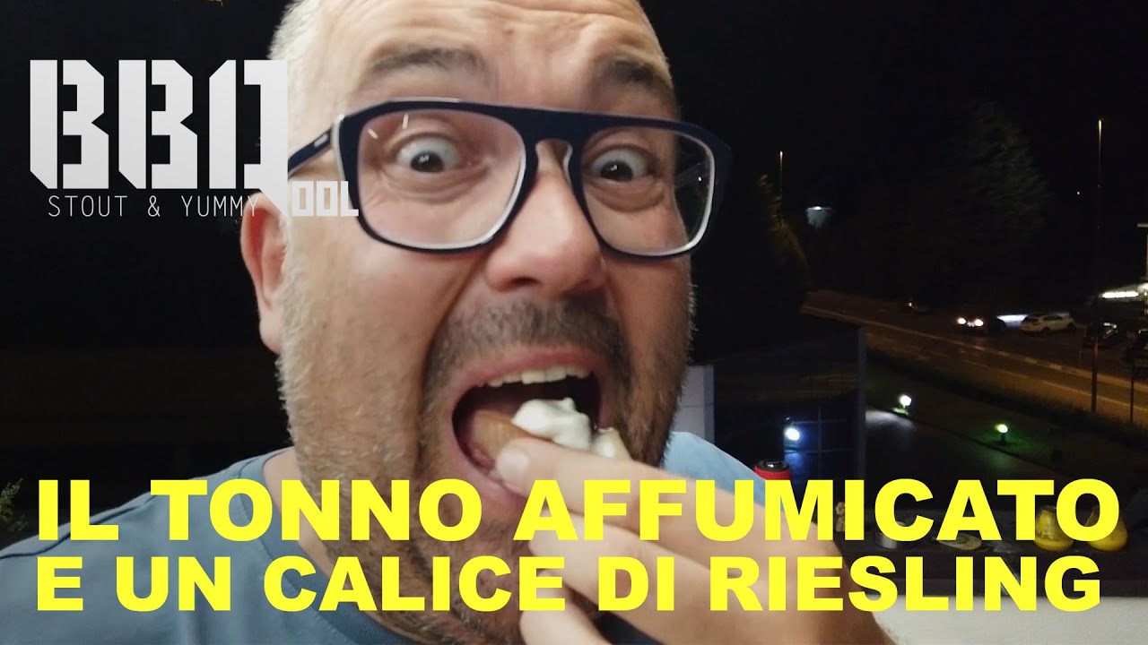 Il tonno affumicato nel barbecue a pellet. Semplice e gustoso. Con un bianco PAZZESCO.