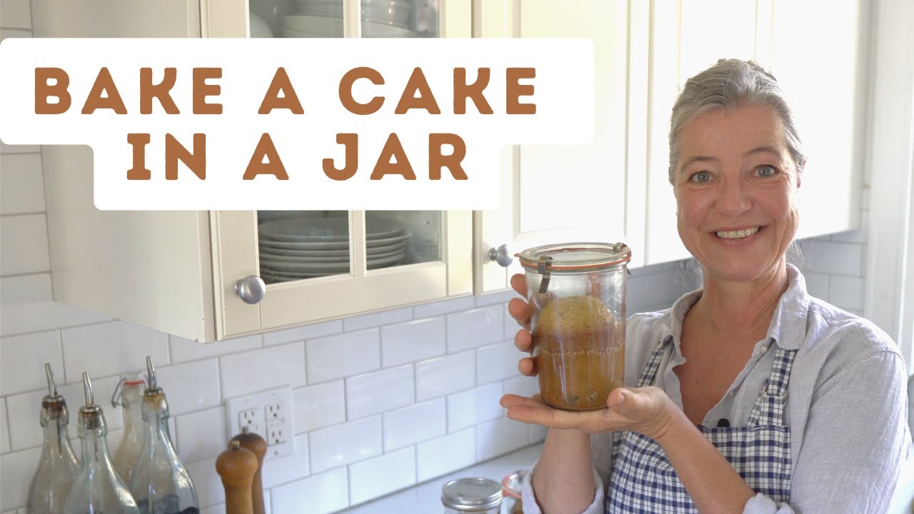 Jar-licious Desserts: Baking Cakes in Glass Jars Made Easy!