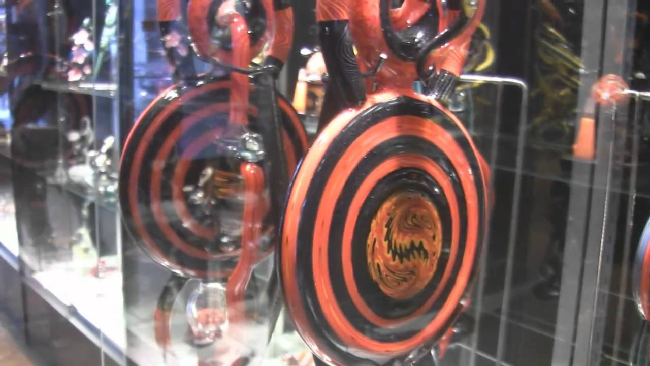 tokin daily: illuzion glass shop tour
