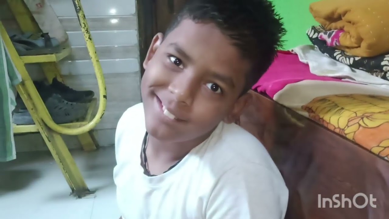 Aaj meri beti ka janmdin hai bar bar ke Aashirwad dijiye 🙏🙏🙏🥳🥳
