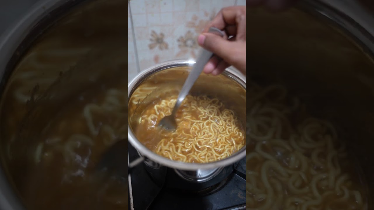 Sister VS Me | Eating Maggi Ramen Bowl  🍜  Behno ki NokJhok #shorts #comedy #funny #maggi #foodies