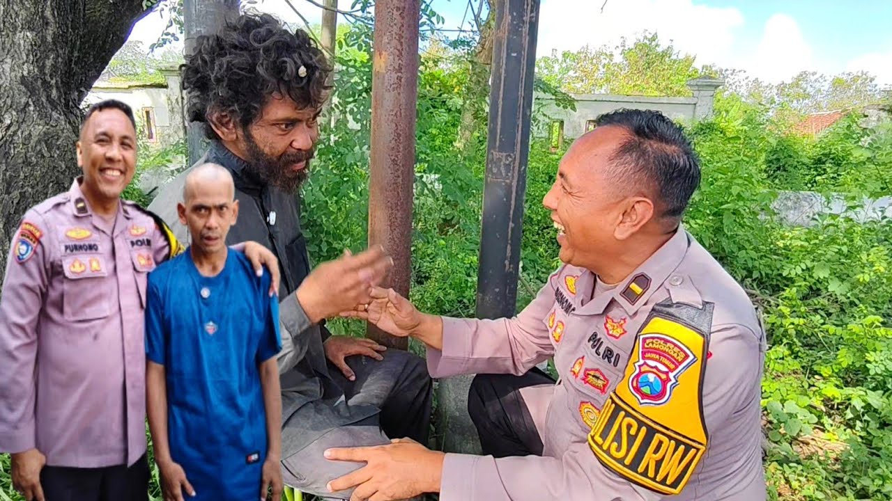 BINGUNG BAHASANYA PEMUDA OD9J TERLANTAR DITEMUKAN DIPINGGIR JALAN.GANTENG PENGEN PULANG LUPA ALAMAT