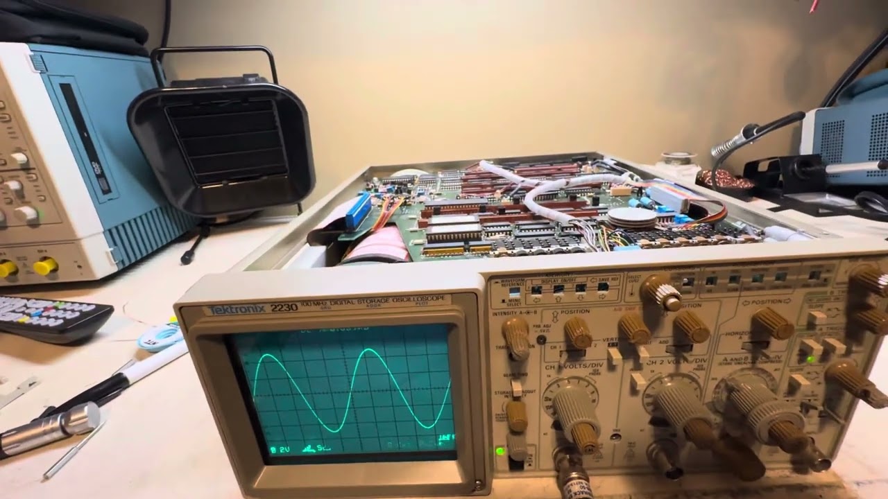 Tektronix 2230 Digital/Analog 100 MHz Oscilloscope Repair Part 2