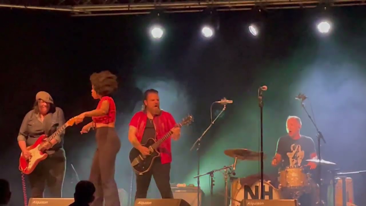 Nikki Hill: Strapped to the beat