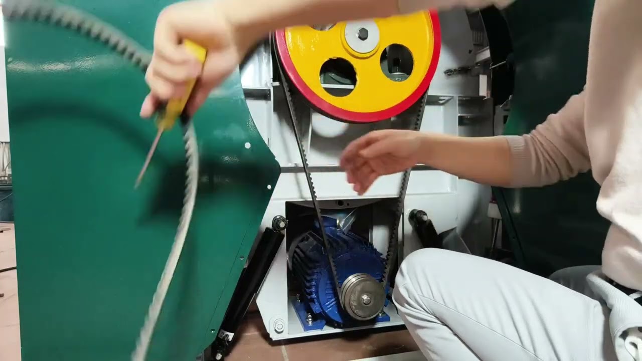 Hướng dẫn tăng và thay dây curoa máy giặt chân mềm