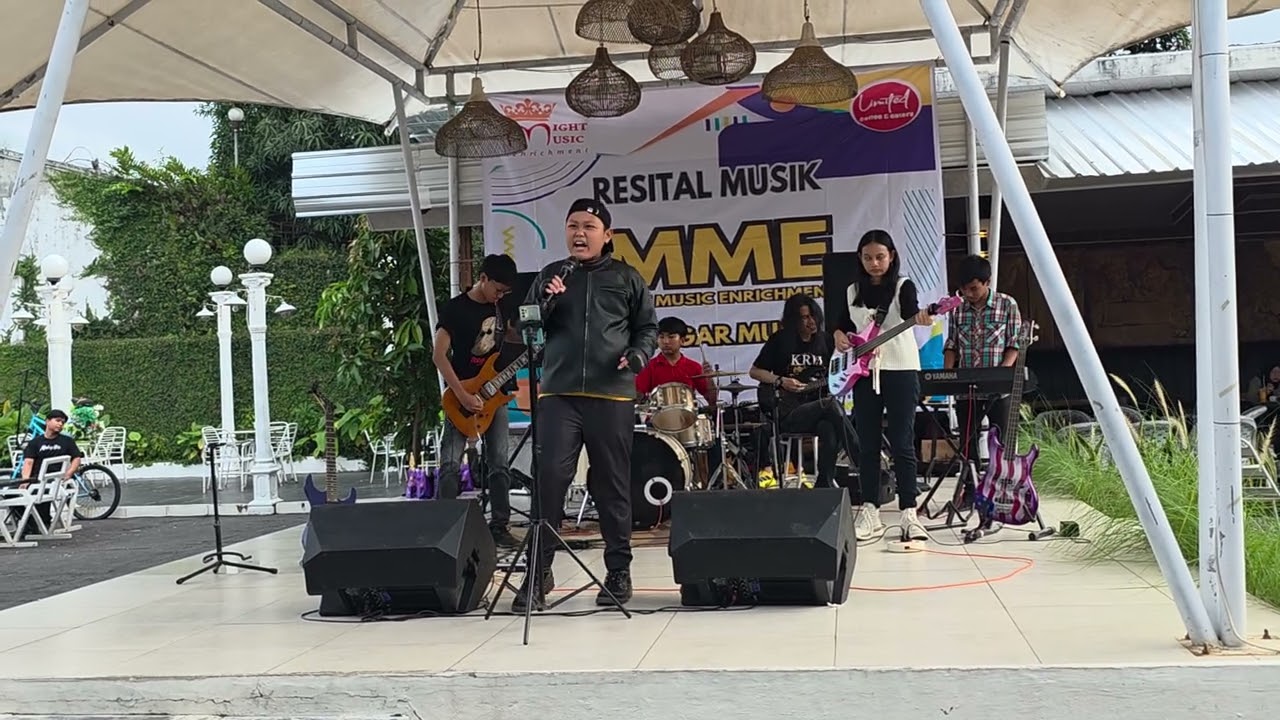 Don't Cry (Guns and Roses) by Diamond Band vocal by @berlian2014 