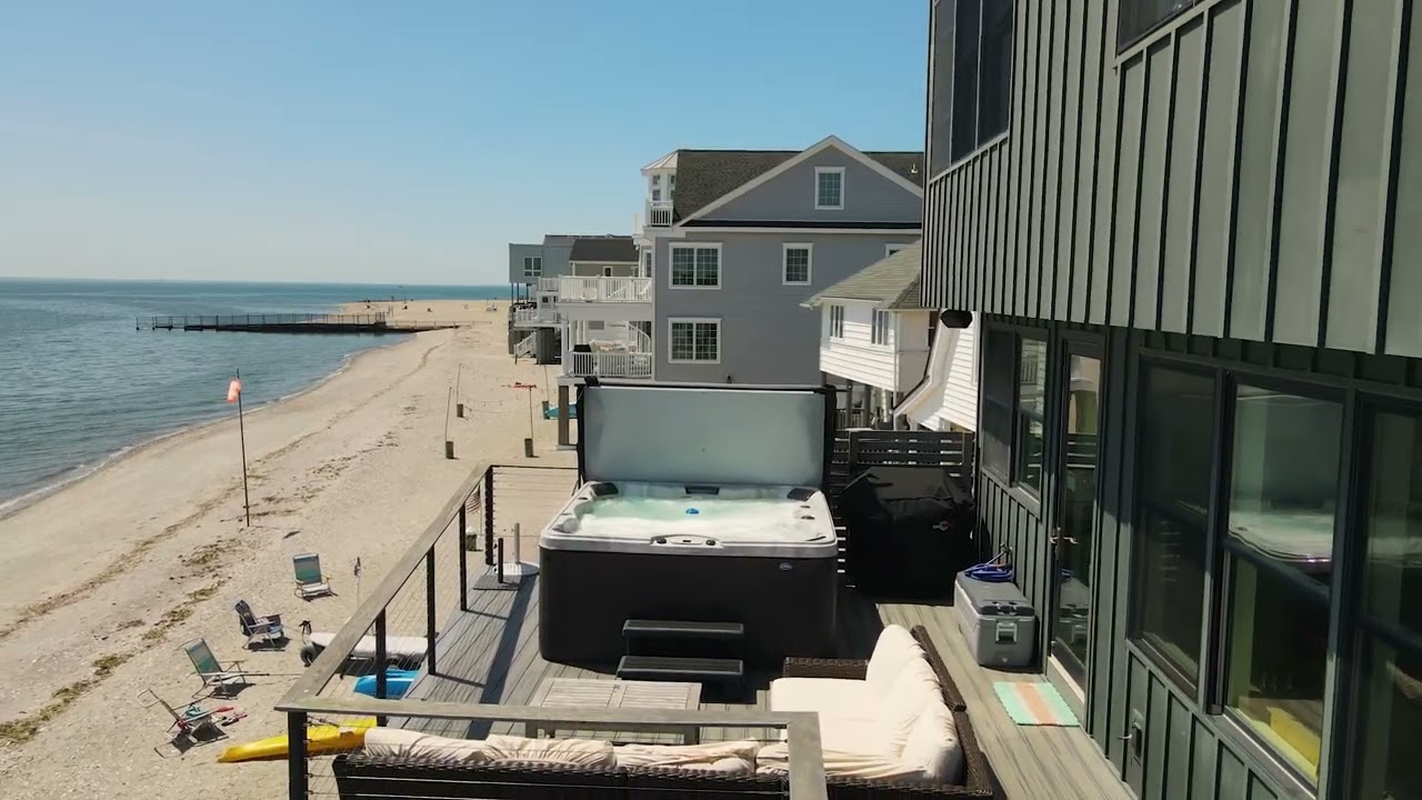 The Charles Island Beach House & Charles Island