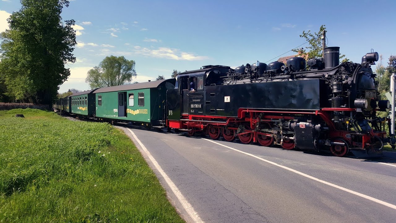 Zugbegleitung mit der Kamera in Berbisdorf,  Lößnitzgrundbahn