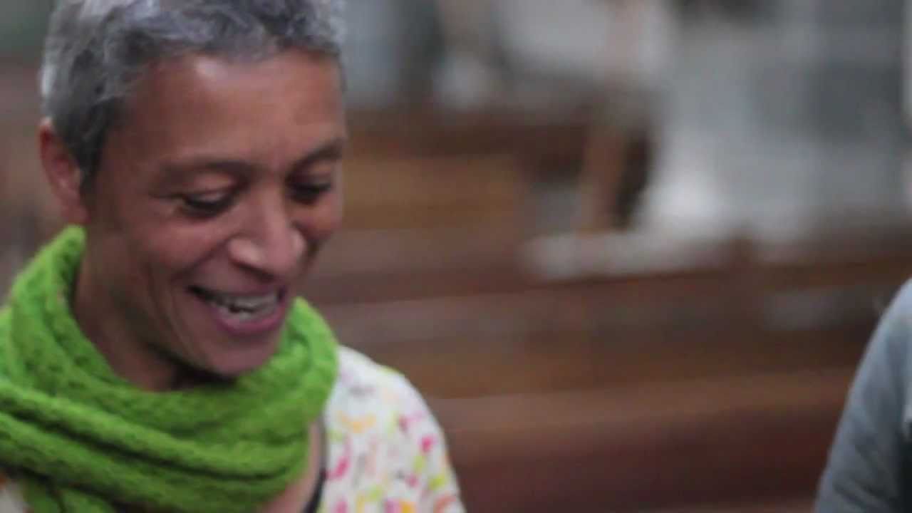 Espèce de chorale - l'hymne des femmes