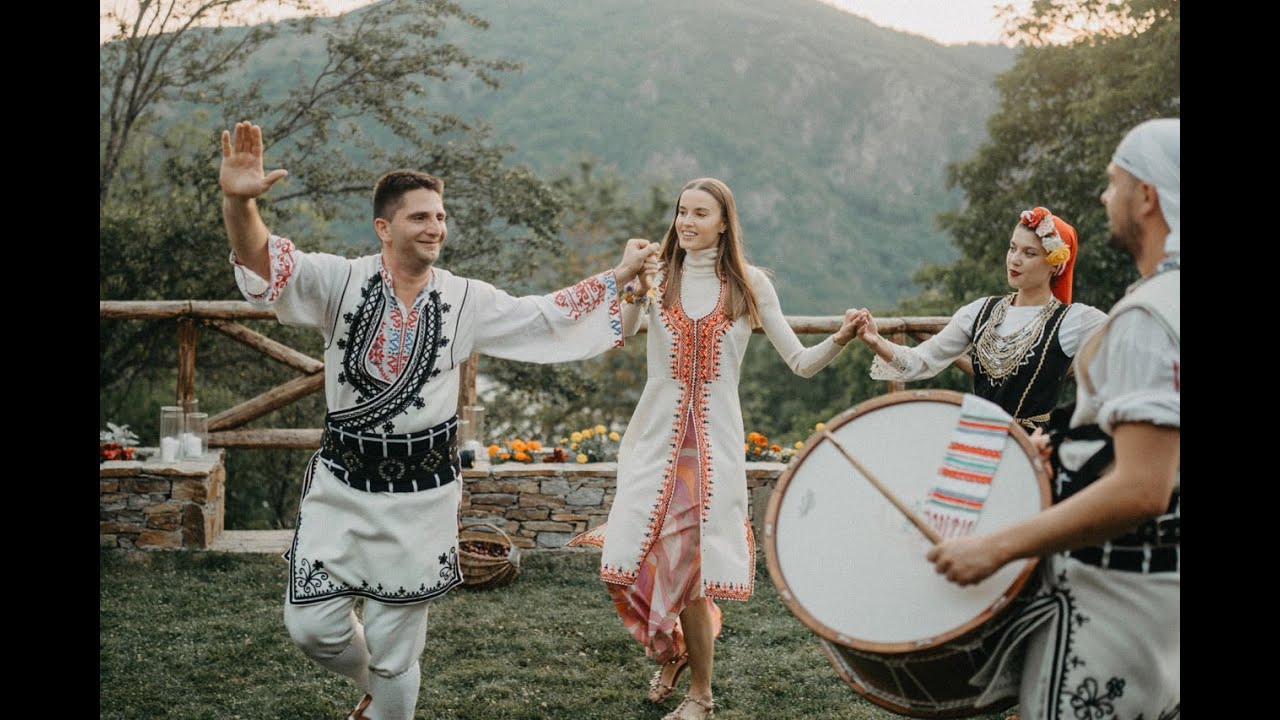 A wedding in Kovatchevitsa by INSIDE WEDDING / Martina and Eric, a mountain wedding in Bulgaria.