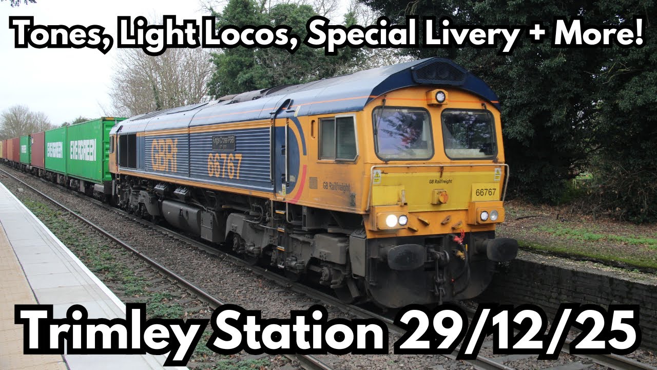 Trains At Trimley Station 29/12/25 | Tones, Light Locos, Special Livery + Bonus Clip At Ipswich