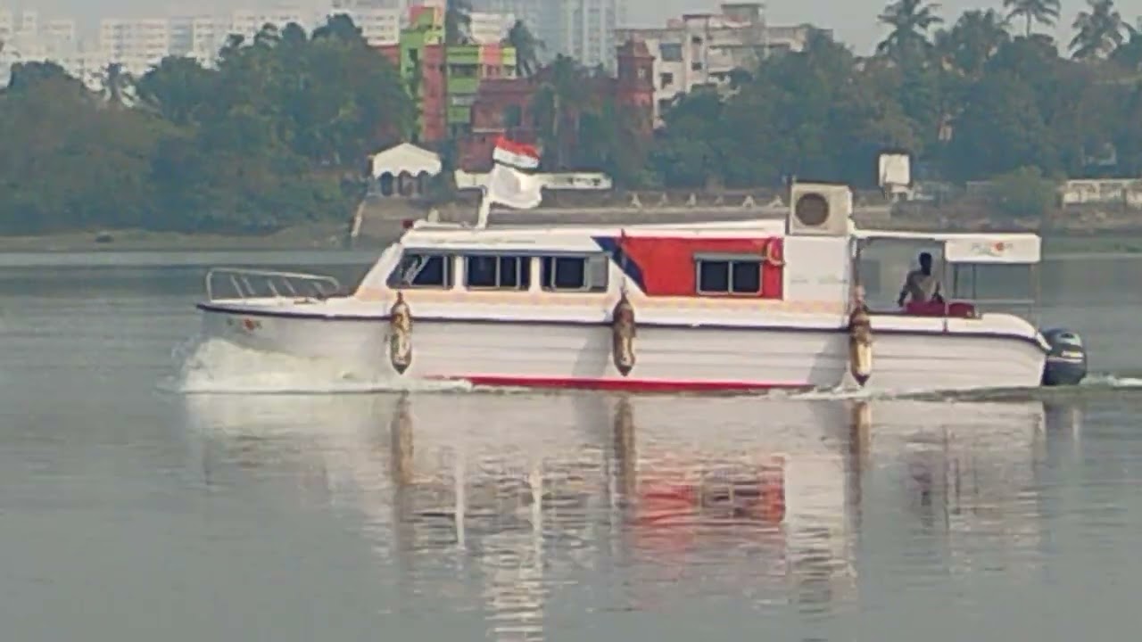 Speed boat on ganga river near brabha samaj ghat #konnagar #rishra #hooghlyriver #blogger #daily 
